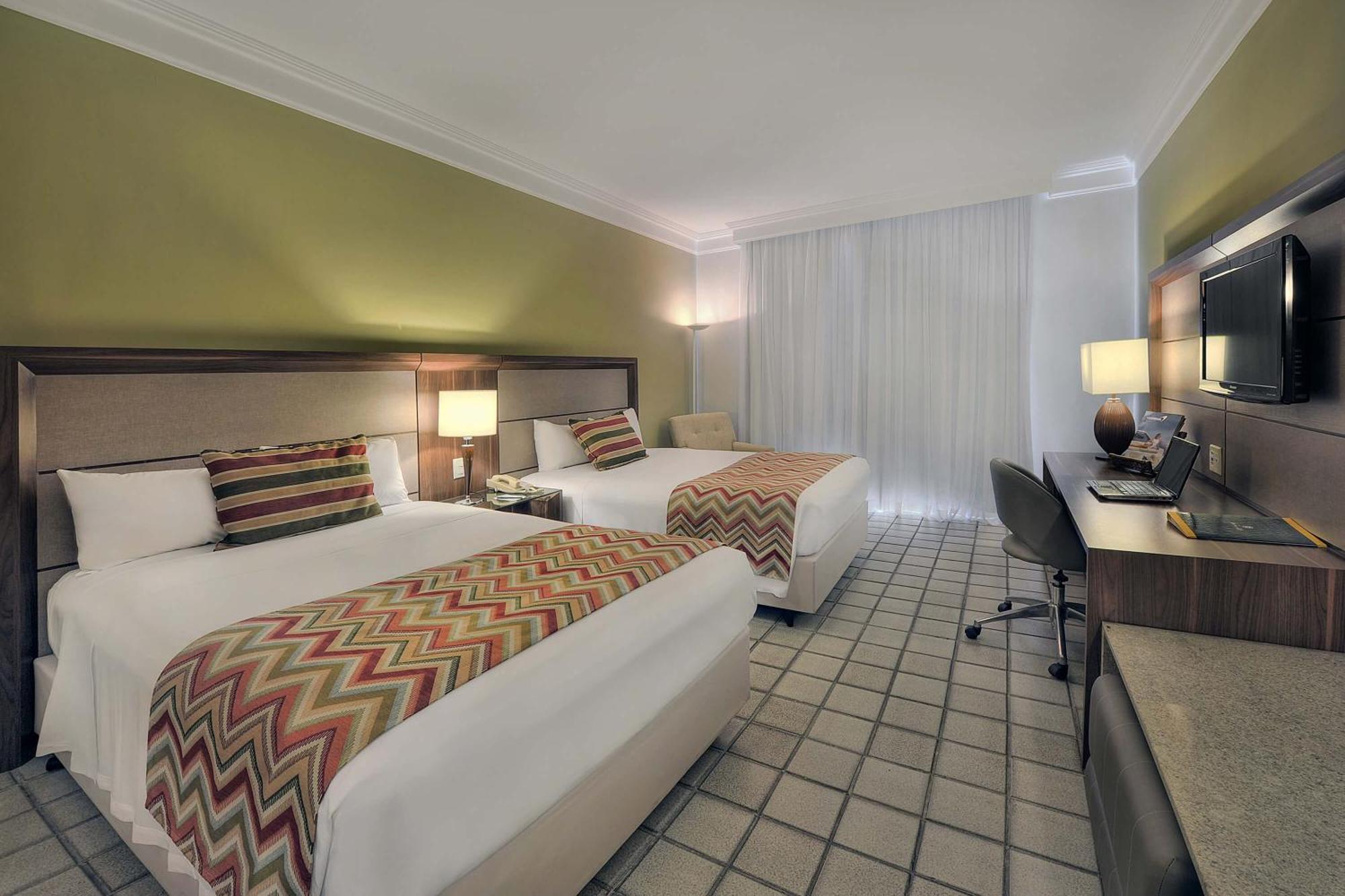 Hotel Deville Prime Salvador Exteriör bild A room at the Hilton San Francisco Airport