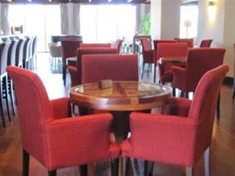 Hotel Deville Prime Salvador Exteriör bild The interior of the restaurant